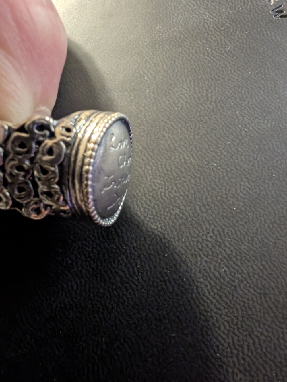 Inspirational Engraved Statement Ring - Sterling Silver - Retired Silpada Sz 6 - Picture 3 of 7
